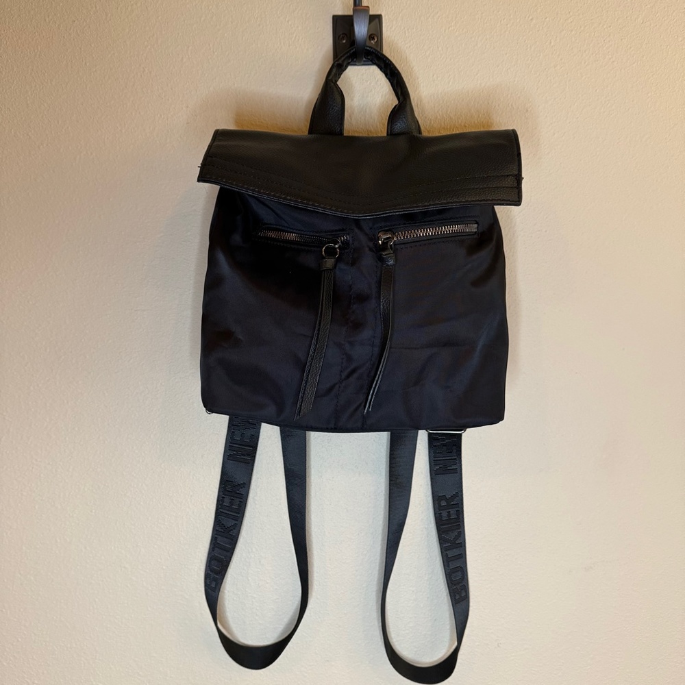 Botiker Mini Backpack Black